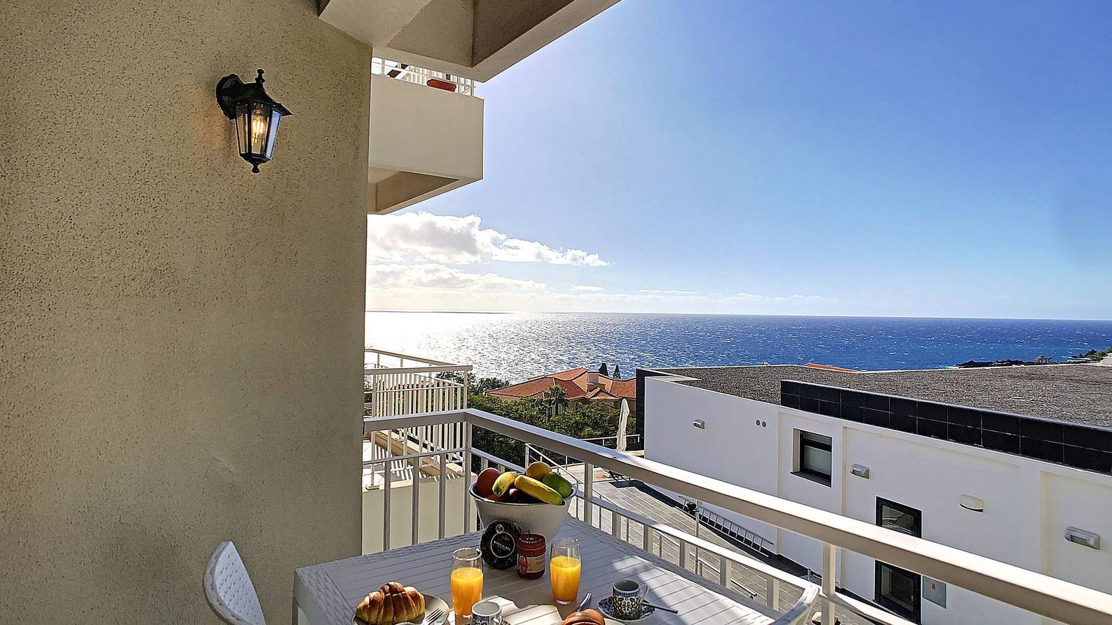 Appartamento intero, Appartamento vacanze per 4 persone con vista oceano in São Martinho, Madeira