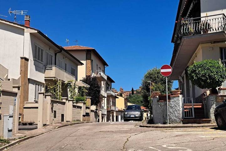 Apartamento entero, ViaGiotto A welcoming and well-kept apartment in Tuscany, in Certaldo, Chianti
