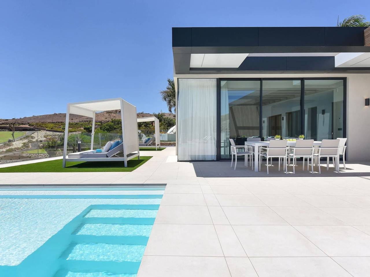 Lovely holiday home in Maspalomas with private pool in Salobre, San Bartolomé de Tirajana