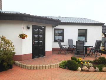 Bungalow für 5 Personen, mit Terrasse und Garten in Ribnitz-Damgarten