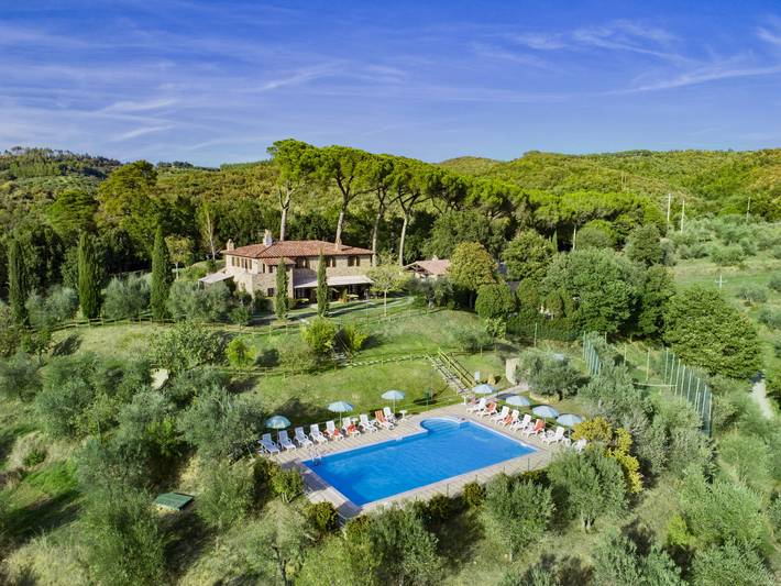 Agriturismo per 4 persone, con Terrazza e Giardino a Città della Pieve