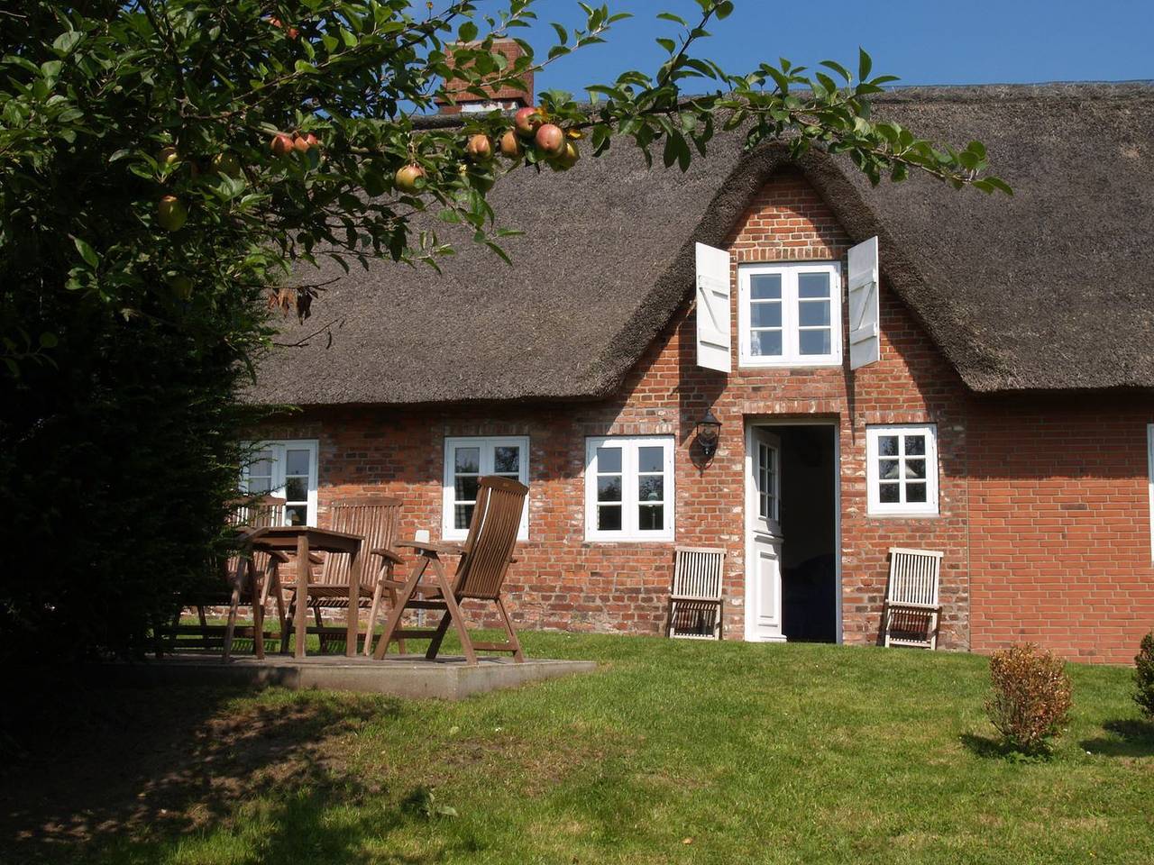 Ferienhaus auf der kleinen Gaarde - Sauna, Waschmaschine, Garten, Kaminofen in Ockholm, Nordfriesland