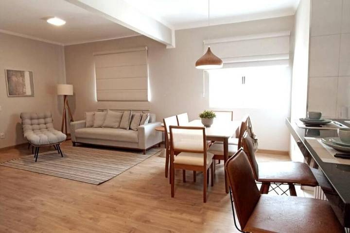 Casas e apartamentos de temporada para 6 pessoas, com balcão e vista em Poços de Caldas