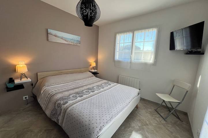 Location de vacances pour 6 personnes, avec jardin et terrasse, animaux acceptés dans Office De Tourisme De Vendays Montalivet - 2