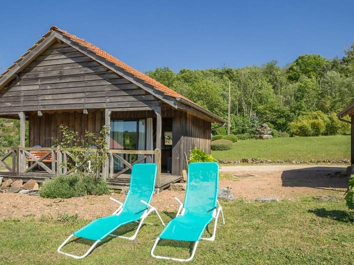 Chalet in der Natur mit Terrasse, Haustiere erlaubt, Parkplatz & in der Nähe historischer Stätten in Ternant (Côte-d'Or), Dijon und Umgebung