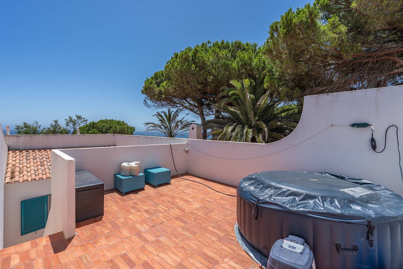 Maison de vacances 'Ocean' avec vue sur la mer, piscine partagée et Wi-Fi in Praia da Prainha, Alvor