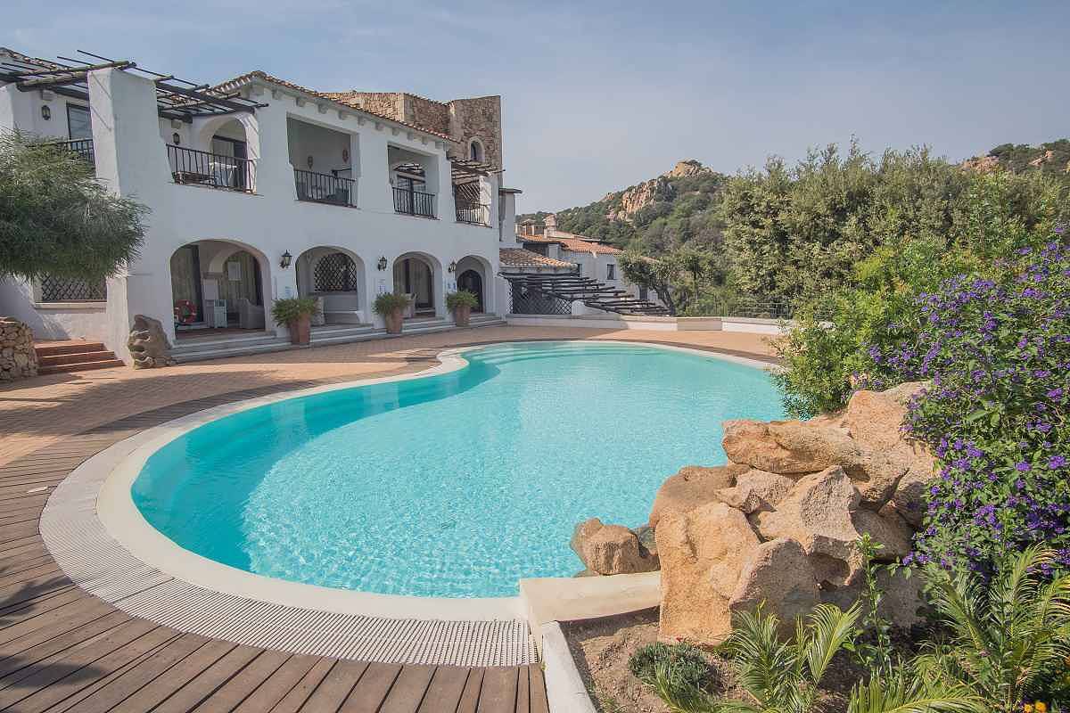 Ganze Ferienwohnung, Ferienwohnung mit Gemeinschaftspool am Meer in Liscia di Vacca, Arzachena