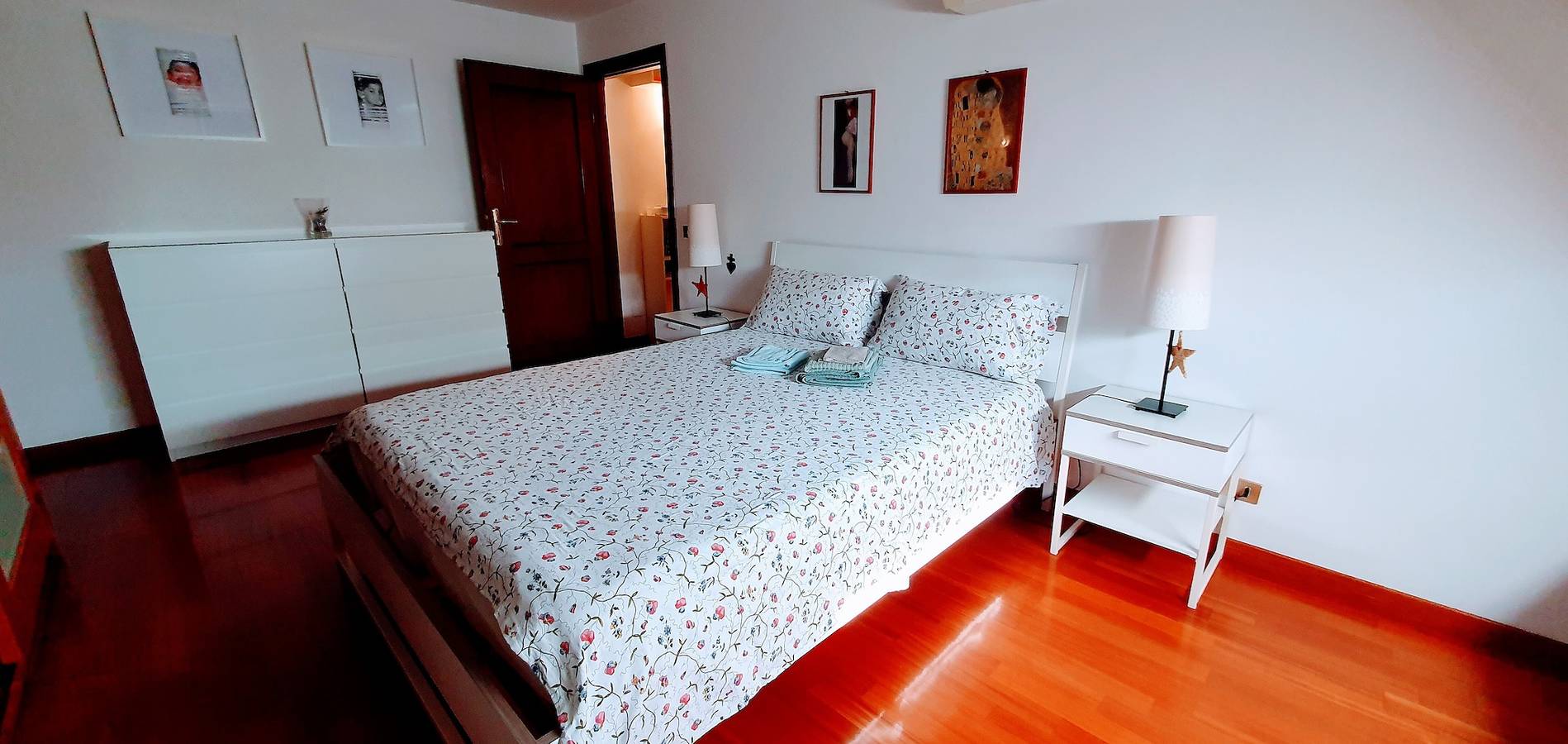 Habitación "Una Splendida Camera nella Meravigliosa Roma" con terraza privada, Wi-Fi y aire acondicionado in Casal Morena, Roma
