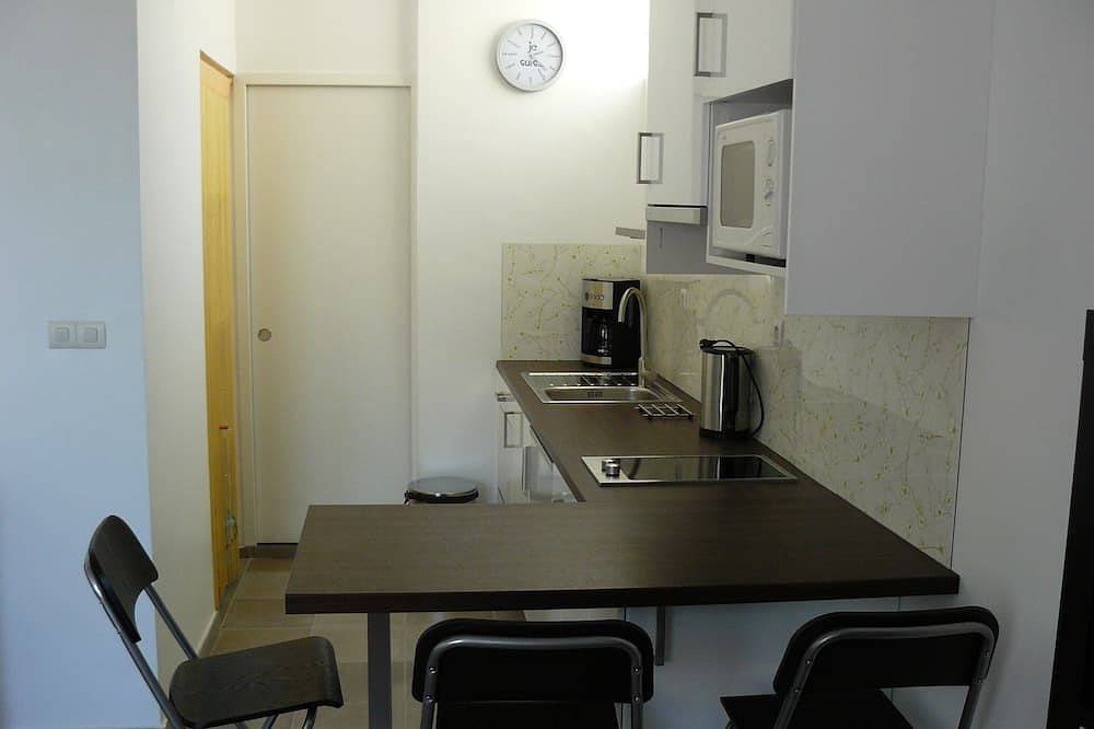 Ganze Wohnung, Studio 2 Personen in Grau du Roi 10 m vom Strand entfernt. in Le Grau-du-Roi, Côte d'Améthyste