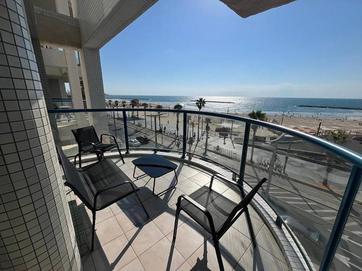 Appartamento per 4 persone, con panorama e balcone a Tel Aviv