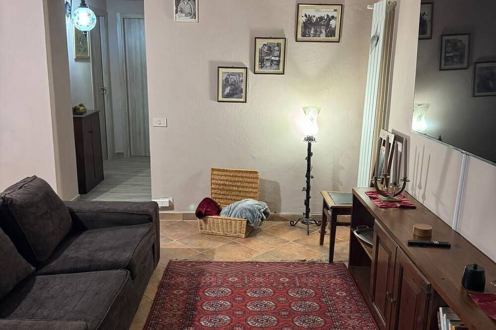 Domus Gavazzano in the Viterbo countryside three minutes from tusciaterme in Viterbo, Viterbo Province