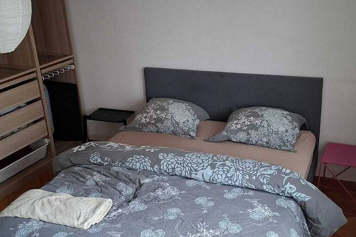 Ganze Wohnung, Private Ideal Apartment - Perfectly central to Fribourg. in Villars-les-Joncs, Freiburg im Üechtland