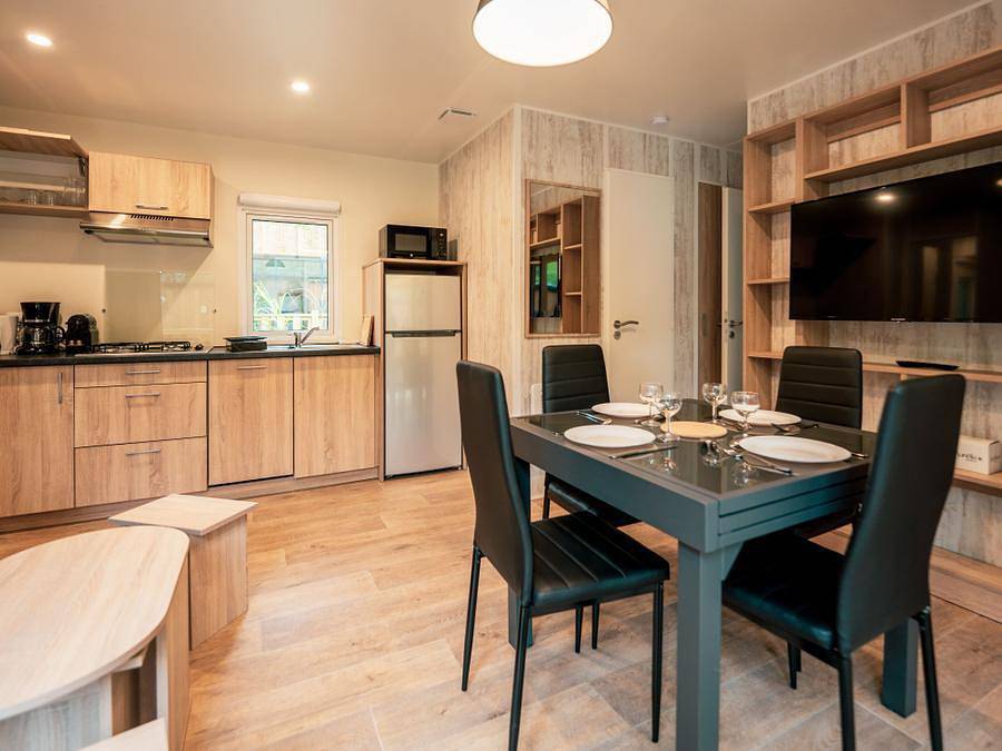 Camping Domaine de l'Orangerie de Lanniron   - Mobile home 10 persons - Sunêlia Luxe Twin 10 people - 5 bedrooms in Quimper, Quimper region