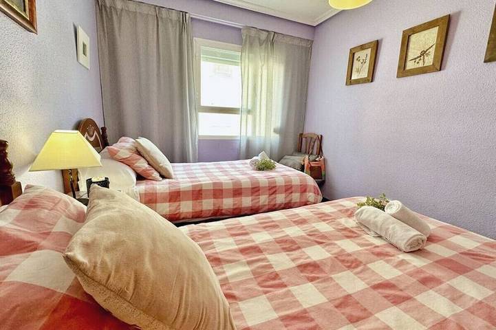 Ganze Wohnung, Bajo céntrico en la playa - El Corrillo 5502 in Isla, Arnuero