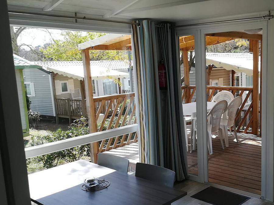 Camping Green Park - Mobilhome 6 personnes - Comfort | 2 Ch. | 4/6 Pers. | Terrasse simple | Clim. | Tv in Cagnes-sur-Mer, Région de Cannes