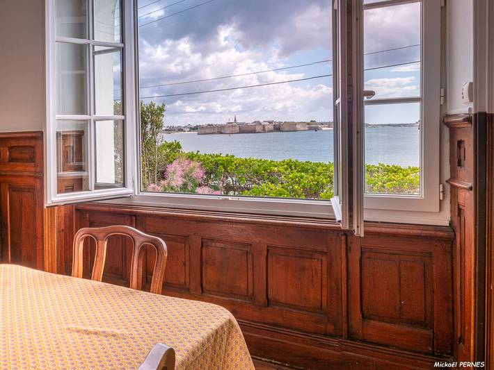 Ferienhaus für 9 Personen, mit Balkon und Terrasse sowie Garten in Larmor-Plage