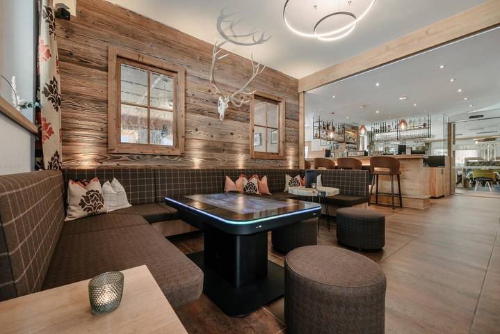 Hôtel pour 2 personnes, avec sauna ainsi que vue et jardin, adapté aux familles à Galtür - 2