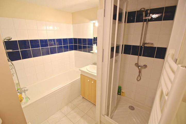 Chalet pour 9 personnes, avec piscine ainsi que balcon et jacuzzi à Vaujany - 4