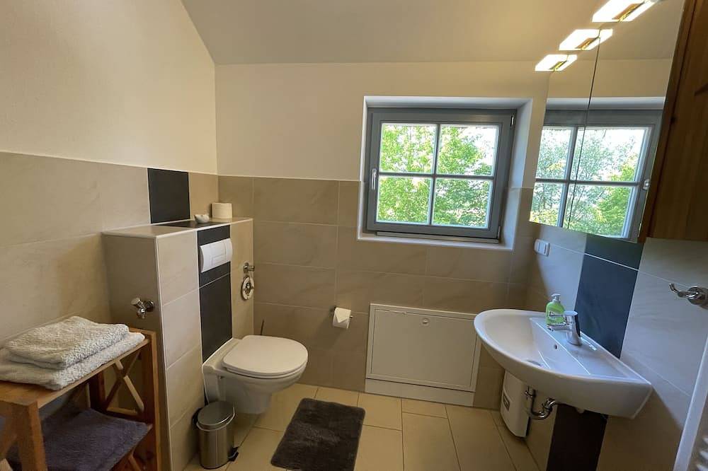 Ganze Wohnung, Ferienwohnung 5 in Malchin, Kummerower See