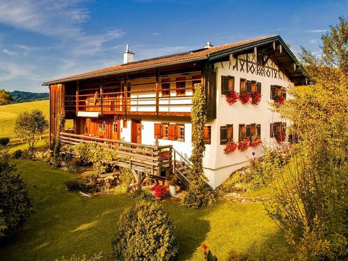 Ferienhaus für 10 Personen, mit Balkon und Terrasse sowie Garten und Sauna in Waltenhofen