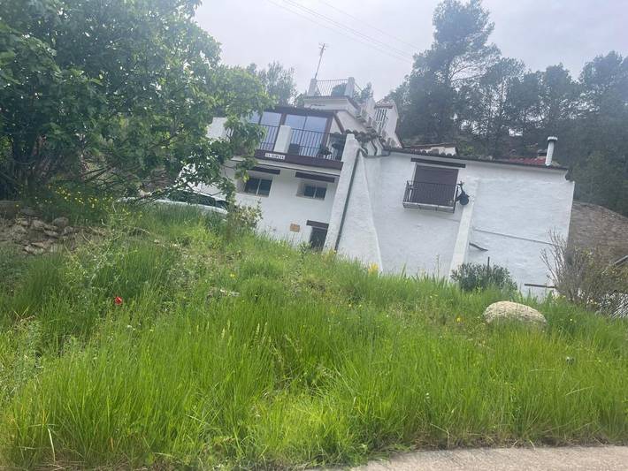 Casa rural para 11 personas, con piscina además de jardín y vistas en Puebla de Arenoso