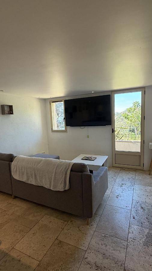 Gîte pour 4 personnes, avec Terrasse et Vue à Occhiatana - 3