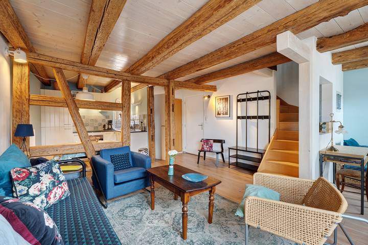 Appartement entier, Appartement « Lucia - Duplex Climatisé » avec vue montagne, Wi-Fi et climatisation in Obernai, Région de Sélestat-Erstein