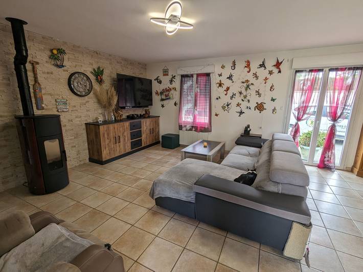 Gîte familial à Mareau-aux-Bois avec piscine chauffée, jardin clos, jeux pour enfants et billard in Mareau-aux-Bois, Pithiviers und Umgebung