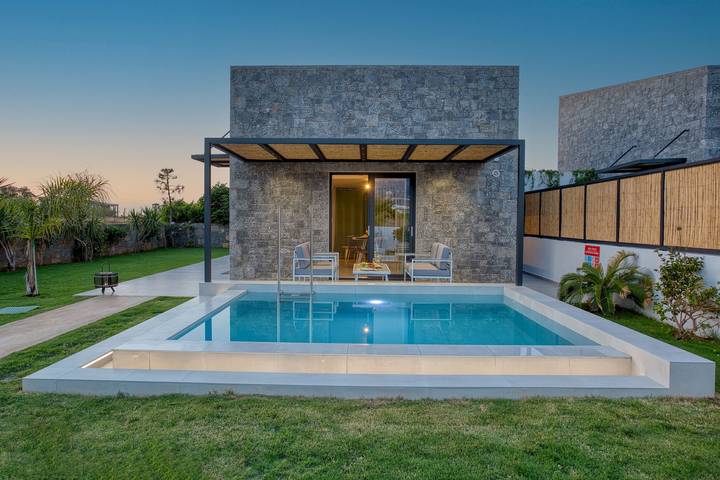 Location de vacances pour 4 personnes, avec piscine et jardin dans Malia - 2