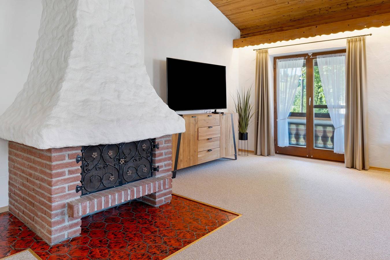 Ferienhaus 'Am See' mit Seeblick, privater Terrasse und Wlan in Bad Bayersoien, Bayerische Alpen