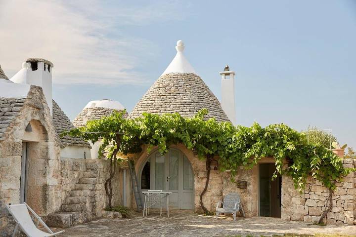 Agriturismo per 3 persone, con Terrazza e Giardino nonché Piscina e Panorama a Ceglie Messapica