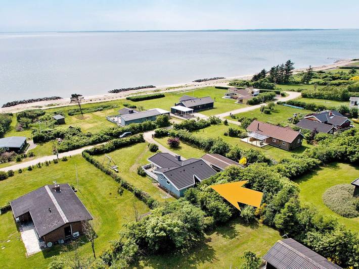 Ferienhaus für 6 Personen, mit Whirlpool und Terrasse sowie Garten und Sauna in Hostrup Strand