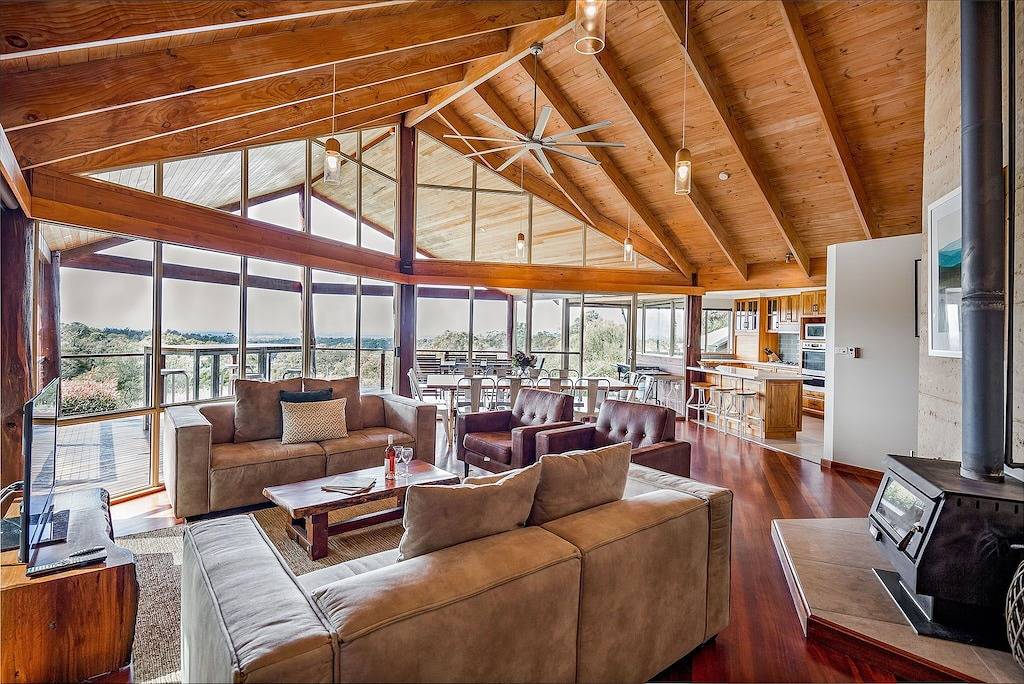 Views Of The Bay A Tranquil Bushland Escape in Yallingup, Western Australia