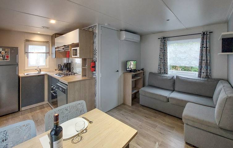 Mobil home pour 4 personnes, avec jardin et terrasse à Saint-Julien-en-Born - 4