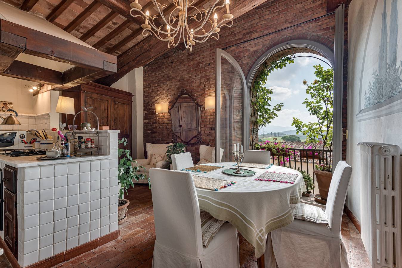 Appartamento intero, Appartamento "Pent House Duplex" con balcone, Wi-Fi e aria condizionata in Tavarnelle Val di Pesa, Barberino Tavarnelle