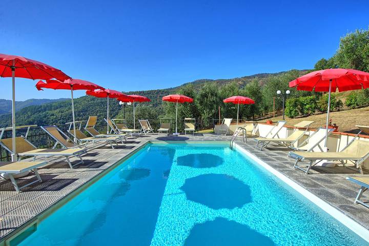 Location de vacances pour 6 personnes, avec piscine et jardin à Pontassieve - 2