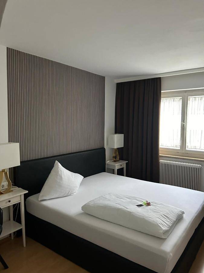 Double Room with Private Bathroom in Seekirchen am Wallersee, Bezirk Salzburg-Umgebung