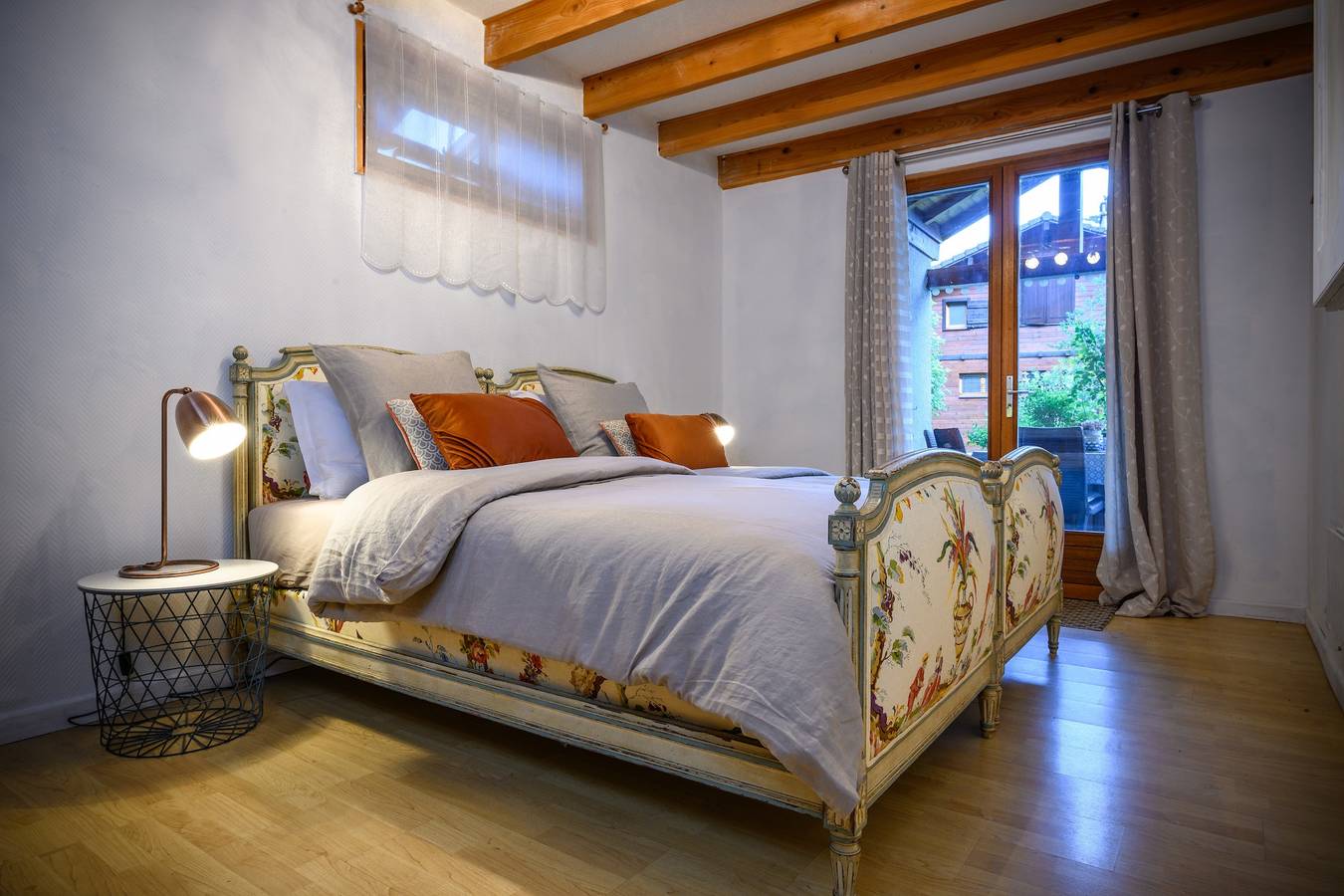 Maison de vacances 'Chalet Du Cret' avec piscine privée, balcon et Wi-Fi in Lathuile, Parc naturel régional du Massif des Bauges