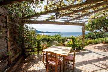 Cottage pour 2 personnes, avec terrasse et jardin à Pietrosella