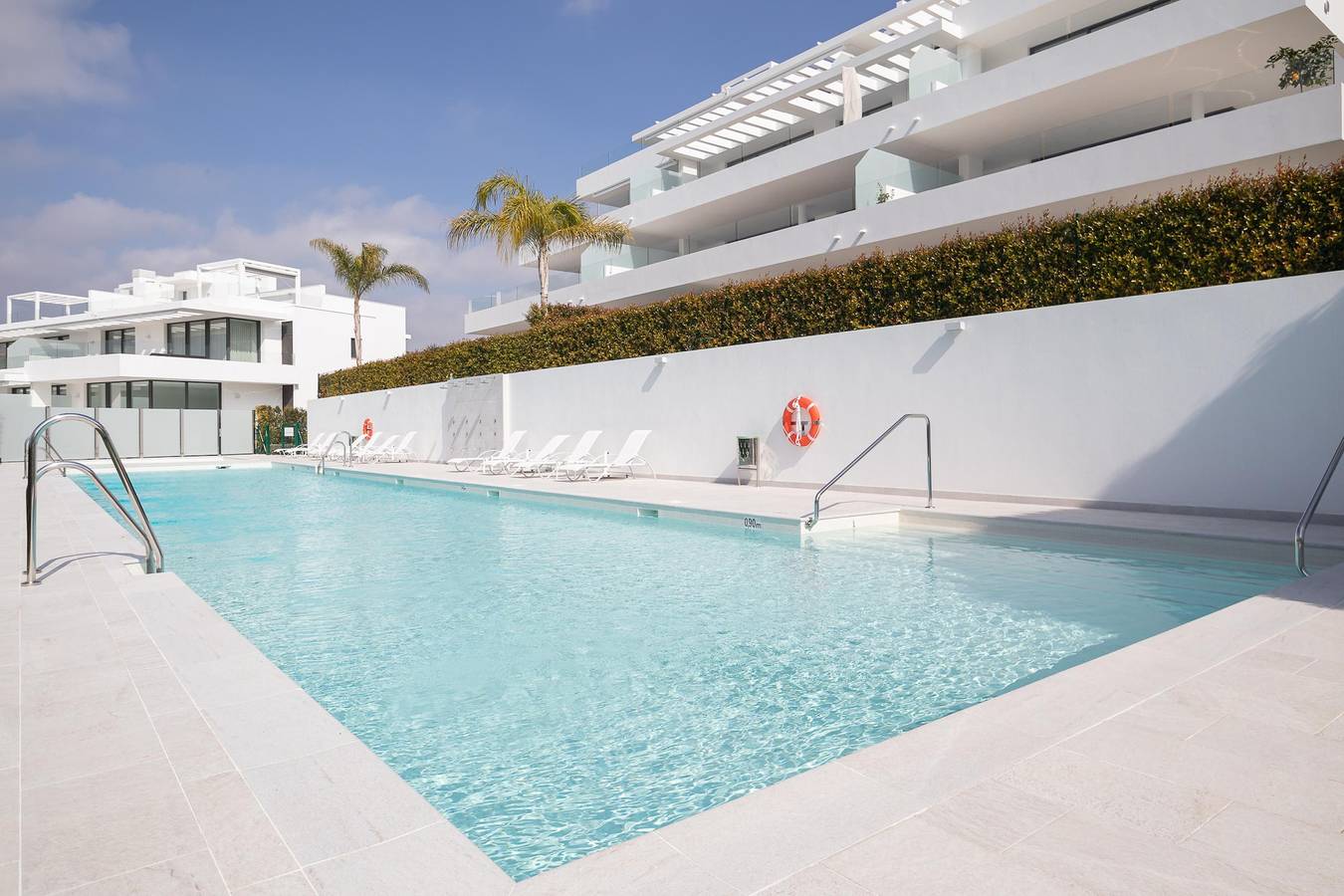 Entire apartment, Apartment Marbella Golf With Pool in Urbanización Márquez de Atalaya, Estepona