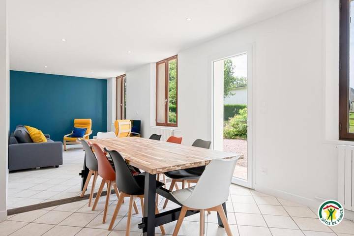 Location de vacances pour 8 personnes, avec jardin à Bréauté - 2