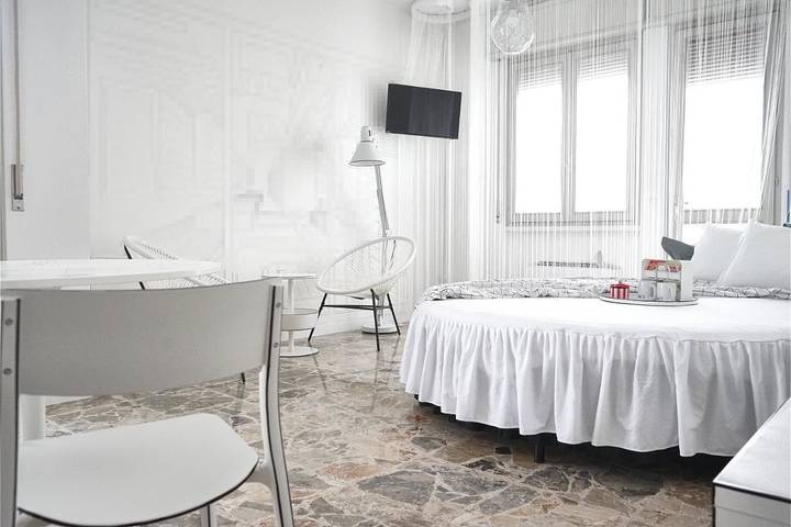 Chambre d’hôte pour 2 personnes, avec terrasse à Sirmione - 2