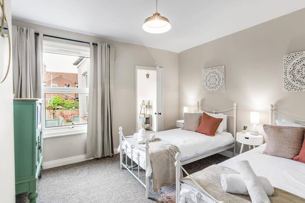 2Br Cosy Stay | Near Cathedral |Parking |Workspace in Norwich, Norfolk