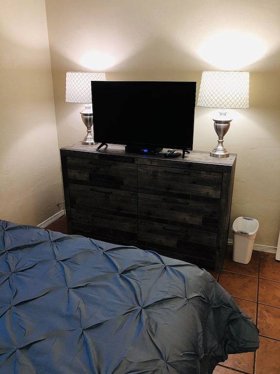 Ganze Wohnung, Malerische und charmante komplett renovierte Innenhofwohnung !! in Downtown Las Vegas, Las Vegas