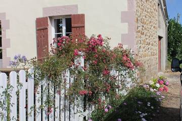 Gîte pour 9 personnes, avec jardin et terrasse à Hillion