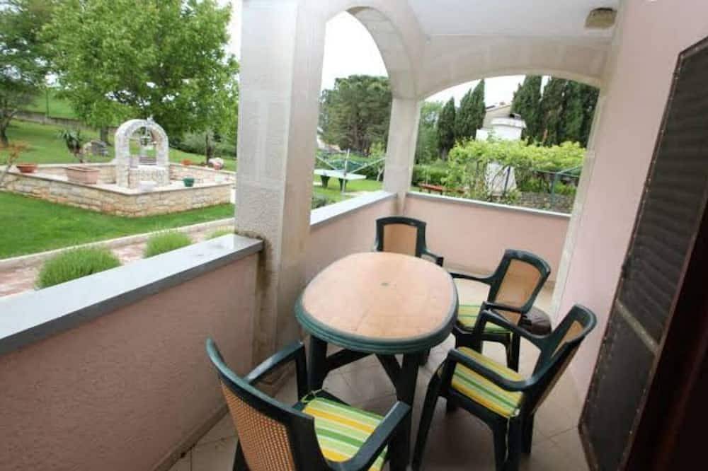Ganze Wohnung, Große Ferienwohnungen inmitten grüner Natur in Kukci, Porec und Umgebung