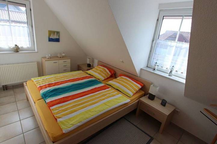 Ferienhaus für 4 Personen, mit Terrasse in Carolinensiel - 3