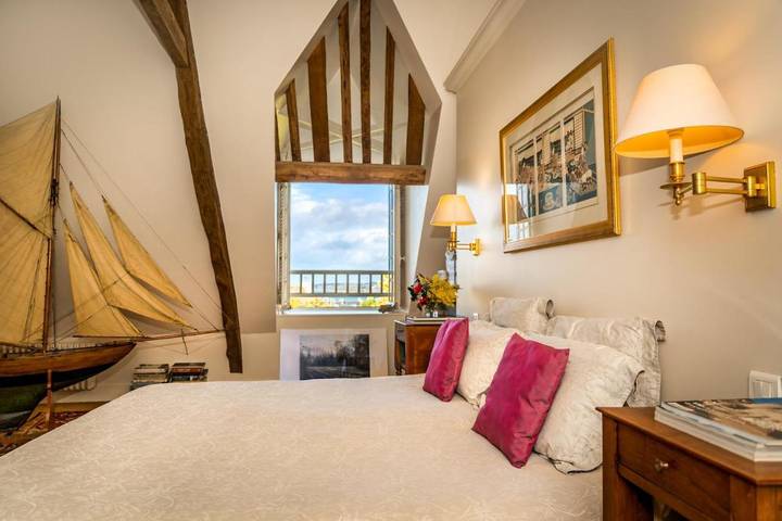 Chambre d’hôte pour 2 personnes, avec jardin et piscine ainsi que vue et terrasse à Plouër-sur-Rance - 4