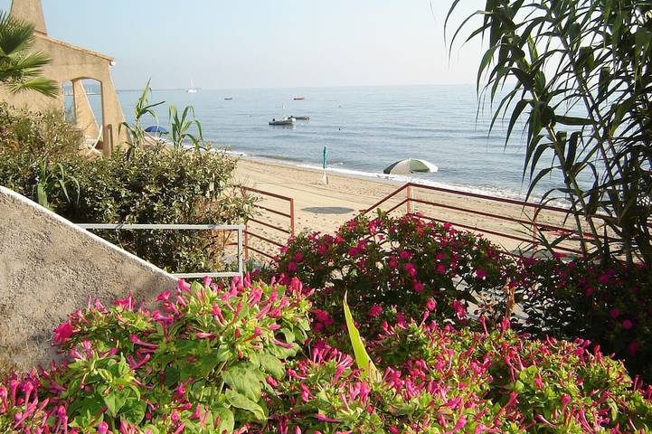 Villa pour 4 personnes, avec piscine et jardin