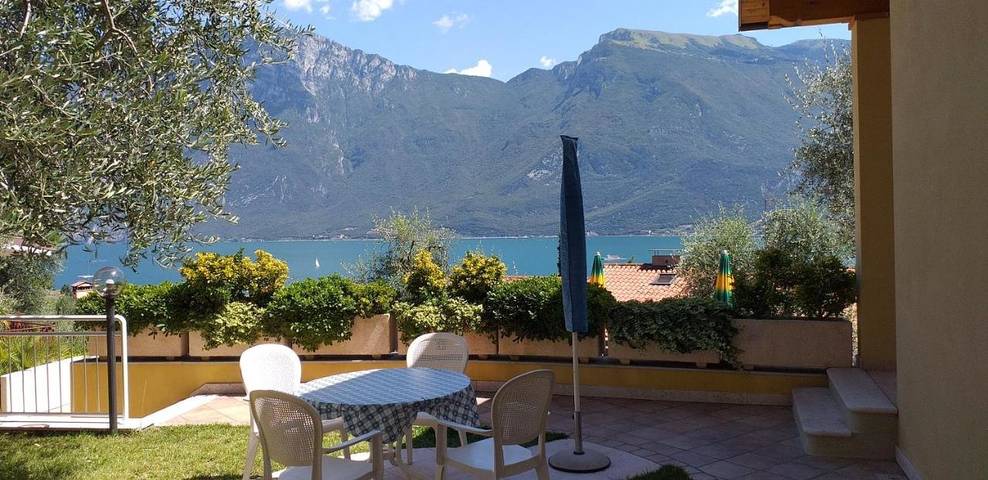 Gîte pour 2 personnes, avec piscine ainsi que jacuzzi et jardin à Limone sul Garda - 3